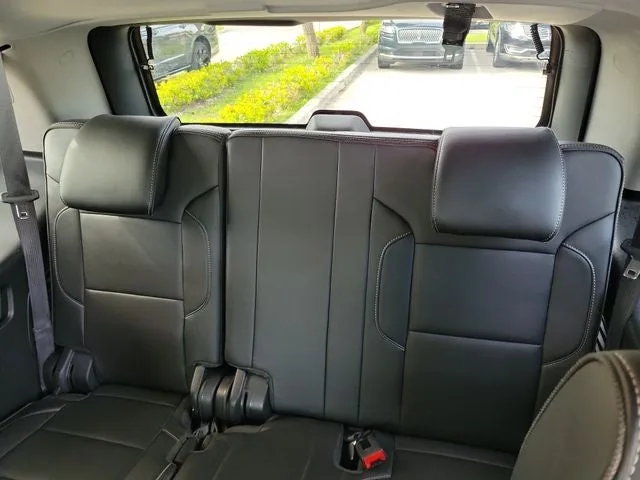 2020 GMC Yukon Denali photo 15