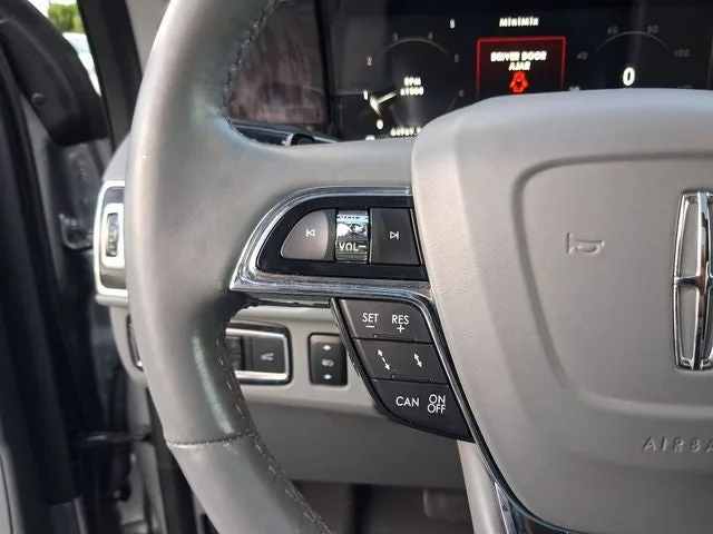 2020 Lincoln Navigator L Reserve photo 18