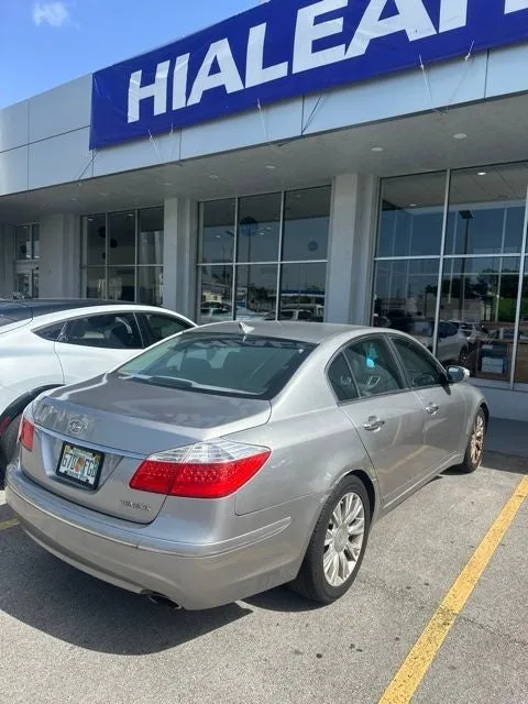 2011 Hyundai Genesis 3.8 photo 13