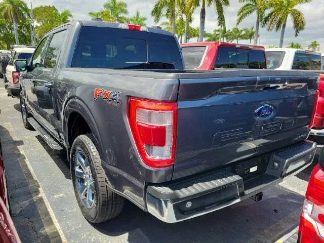 2021 Ford F-150 Lariat photo 3