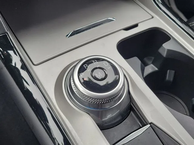 2023 Ford Explorer ST photo 29