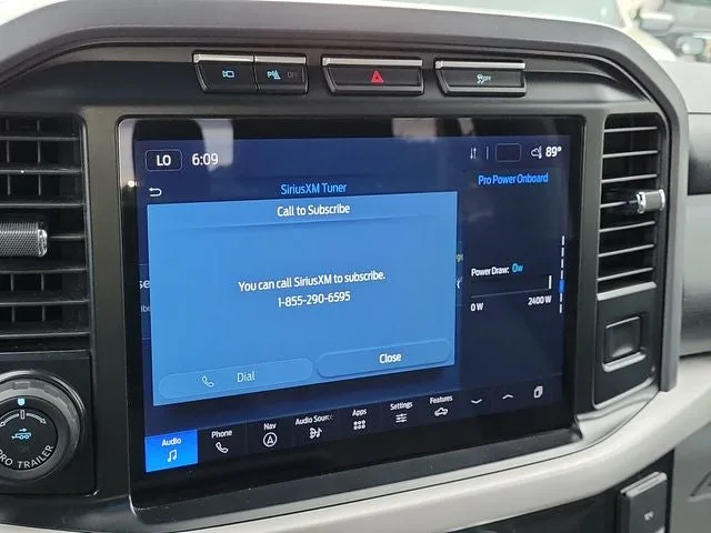 2023 Ford F-150 Lightning XLT photo 25