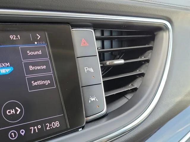 2022 Buick Enclave Essence photo 21