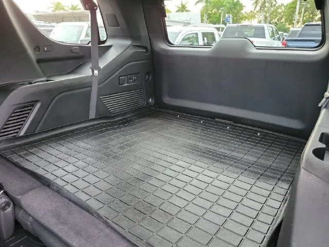 2024 Chevrolet Tahoe Z71 photo 12