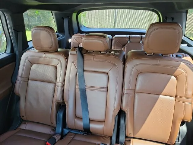 2023 Lincoln Aviator Reserve Premium photo 11