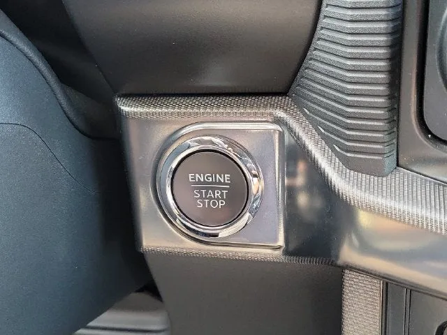 2025 Ford F-150 Platinum photo 27
