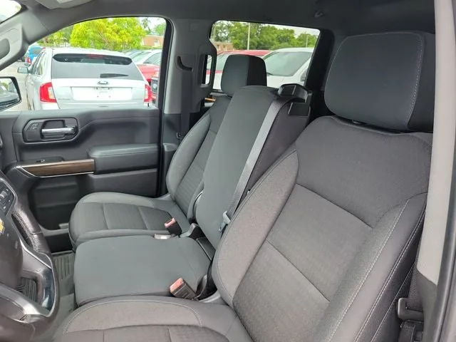 2020 Chevrolet Silverado 1500 LT photo 9