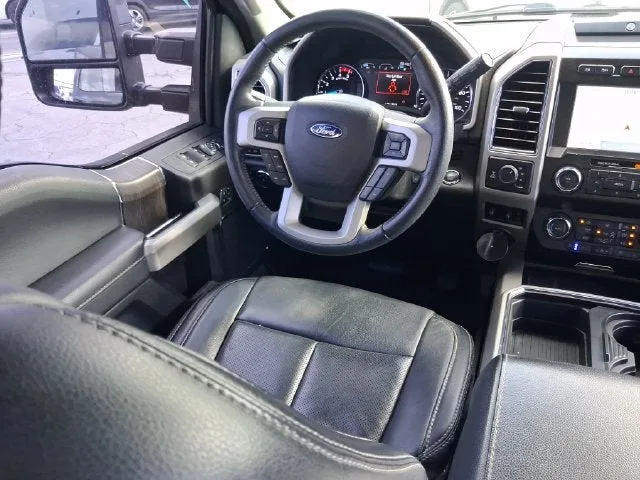2020 Ford F-250SD Lariat photo 8