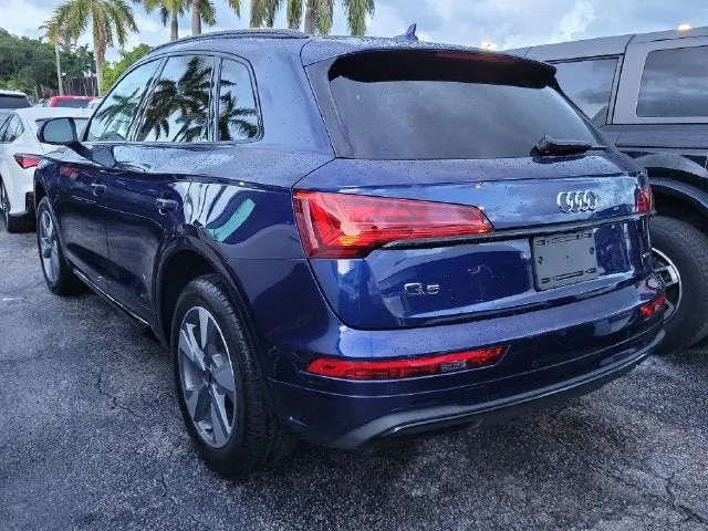 2025 Audi Q5 40 Premium quattro photo 4