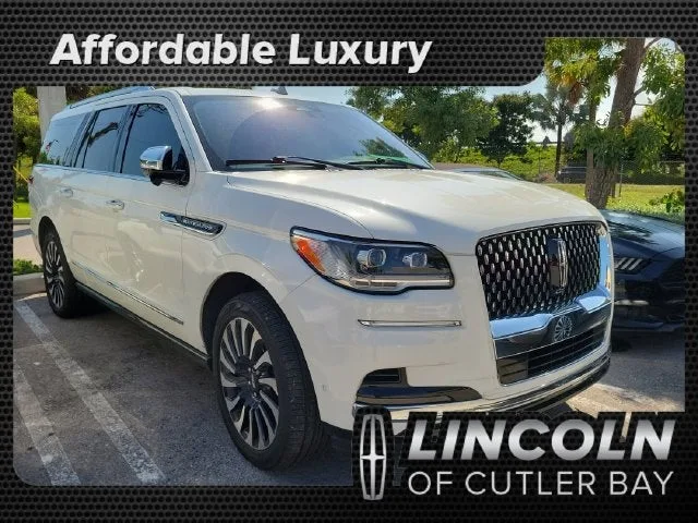 2023 Lincoln Navigator L