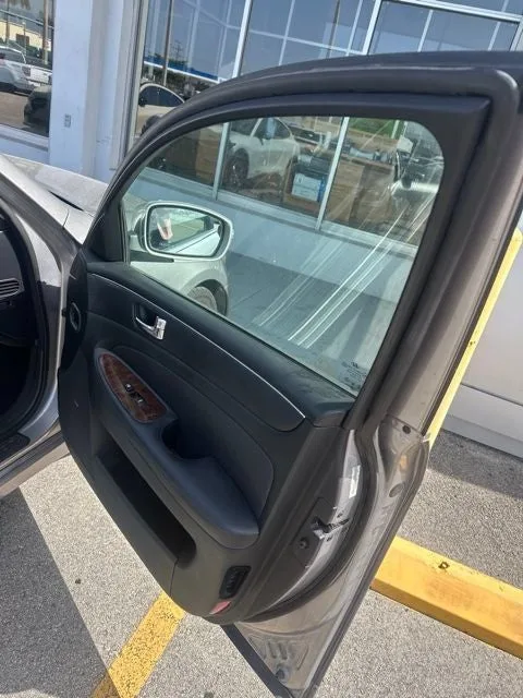 2011 Hyundai Genesis 3.8 photo 8