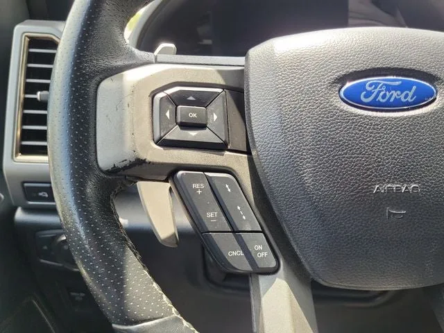 2020 Ford F-150 Raptor photo 23
