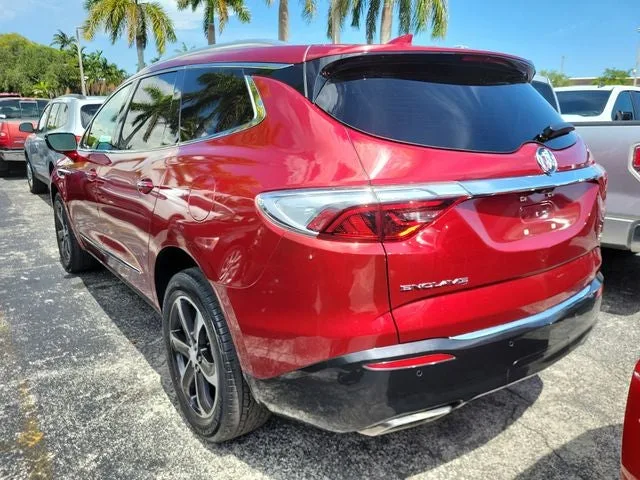 2022 Buick Enclave Essence photo 4