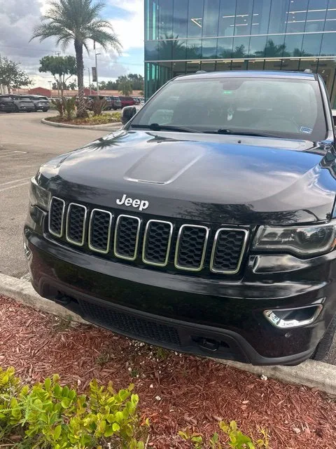 2020 Jeep Grand Cherokee Laredo photo 6
