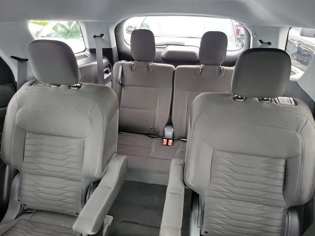 2021 Ford Explorer XLT photo 10