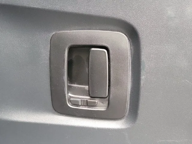 2025 Mercedes-Benz Sprinter 2500 Passenger 170 WB High Roof photo 9