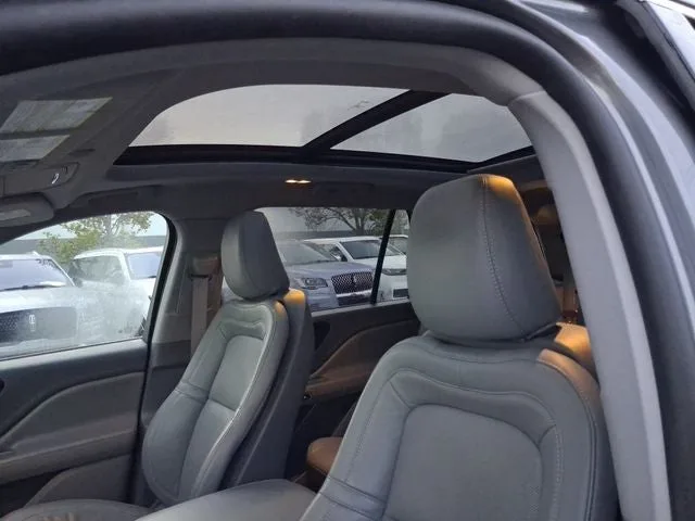2021 Lincoln Aviator Reserve Premium photo 12