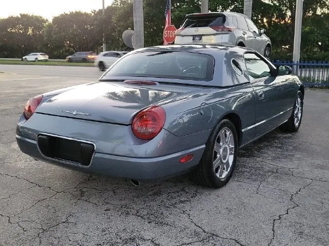 2005 Ford Thunderbird Base photo 3