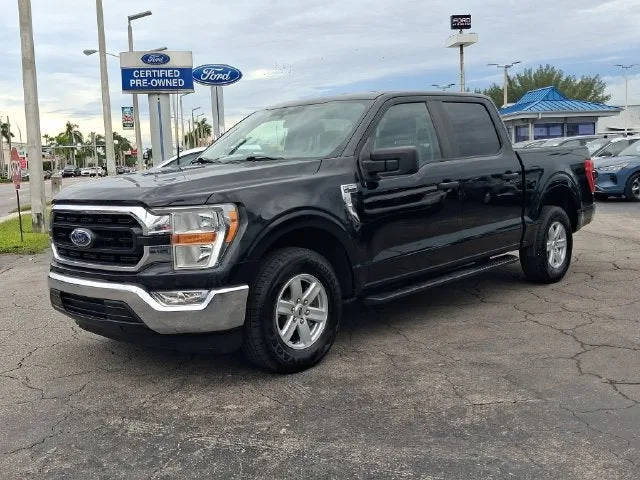 2021 Ford F-150 XLT photo 2