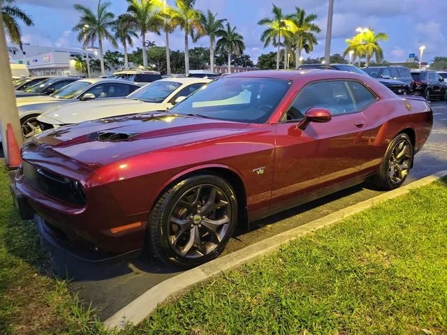 2018 Dodge Challenger R/T photo 32