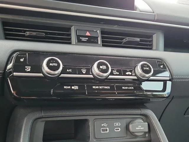 2024 Honda Pilot EX-L 7 Passenger photo 23