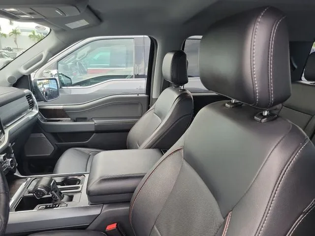 2023 Ford F-150 Lariat photo 10