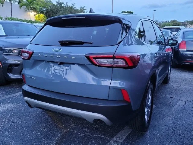 2023 Ford Escape Active photo 3