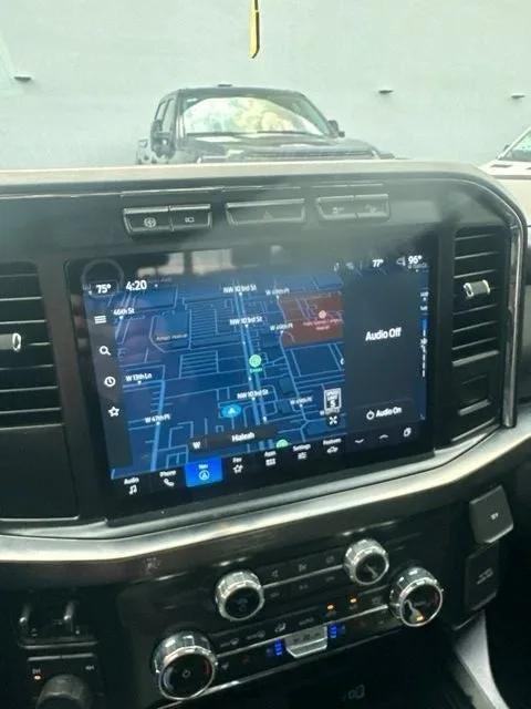 2023 Ford F-250SD Lariat photo 17