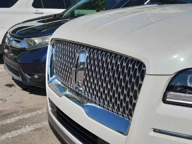 2024 Lincoln Navigator Premiere photo 4