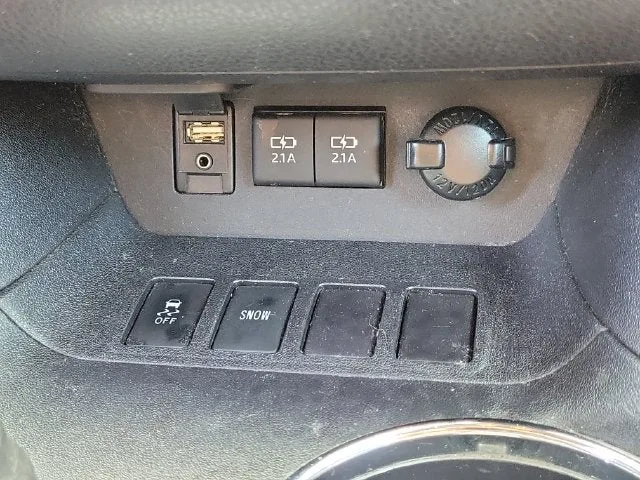 2017 Toyota Highlander Limited Platinum photo 26