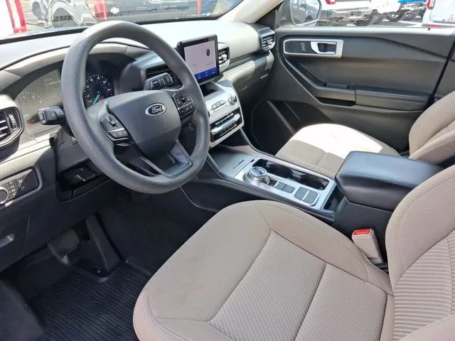 2020 Ford Explorer Base photo 10