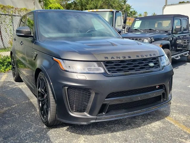 2022 Land Rover Range Rover Sport SVR photo 2