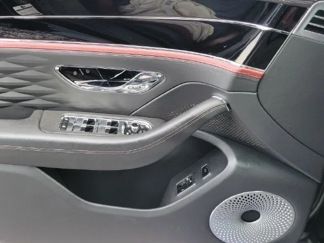 2023 Bentley Flying Spur Mulliner W12 photo 13