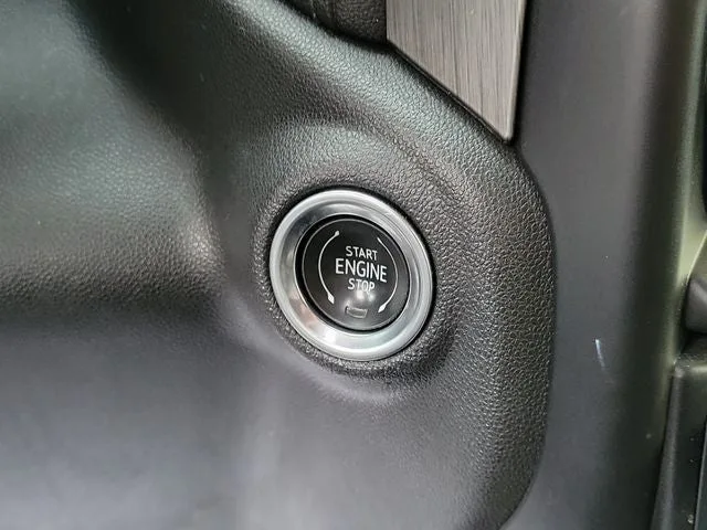 2023 GMC Sierra 2500HD Denali photo 24