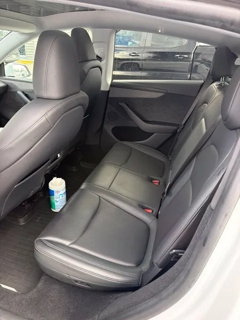 2026 Tesla Model Y Premium photo 3