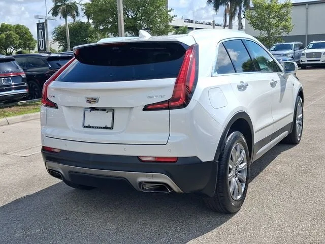 2019 Cadillac XT4 Premium Luxury photo 4