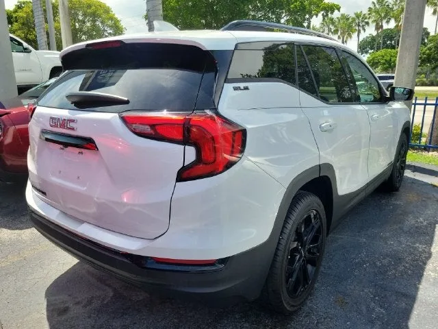 2020 GMC Terrain SLE photo 3