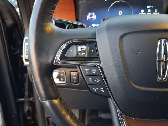 2024 Lincoln Navigator L Black Label photo 18