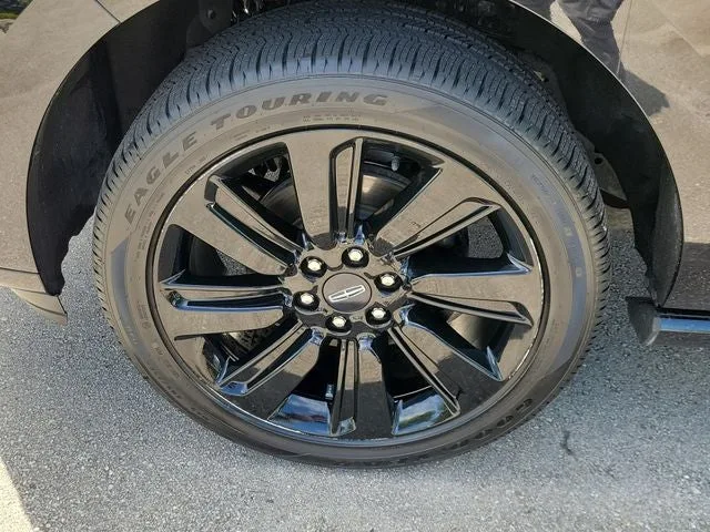 2023 Lincoln Navigator Reserve photo 9