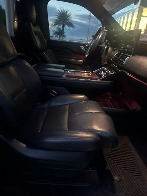 2023 Lincoln Navigator L Reserve photo 8