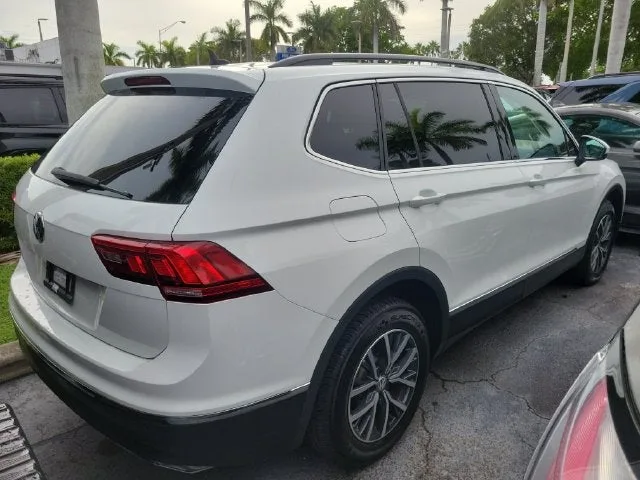 2020 Volkswagen Tiguan 2.0T SE photo 3