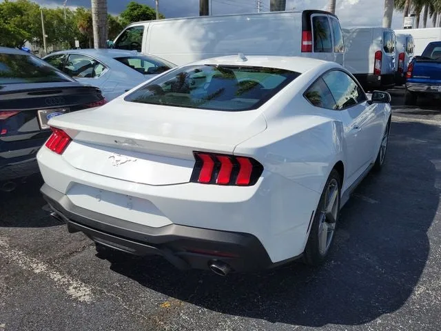 2024 Ford Mustang EcoBoost photo 3