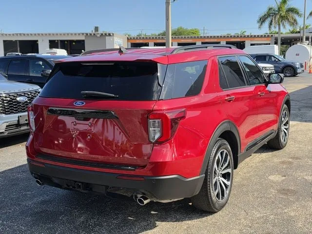 2023 Ford Explorer ST-Line photo 3