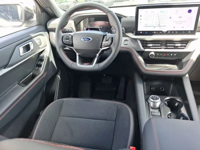 2026 Ford Explorer ST photo 8