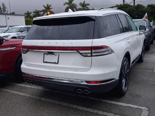 2024 Lincoln Aviator Reserve Premium photo 4