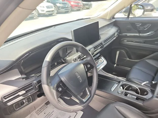 2024 Lincoln Corsair Premiere photo 14