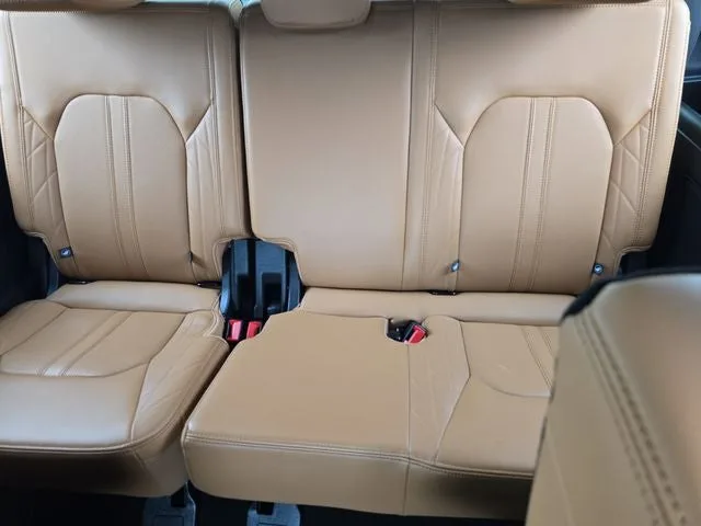 2024 Ford Expedition Platinum photo 15