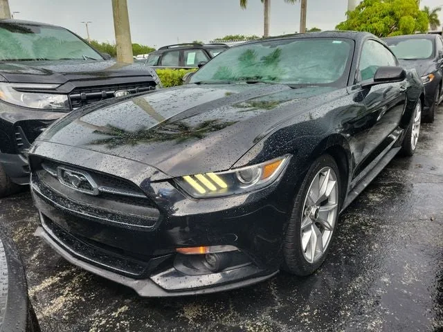 2015 Ford Mustang EcoBoost Premium photo 31