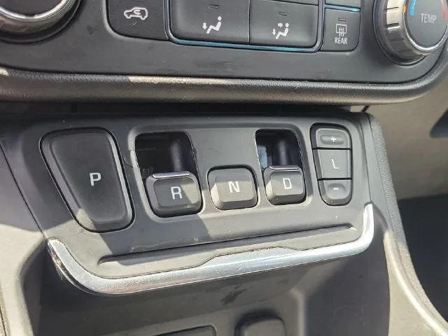 2020 GMC Terrain SLE photo 25