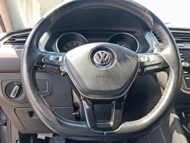 2018 Volkswagen Tiguan 2.0T SE photo 15